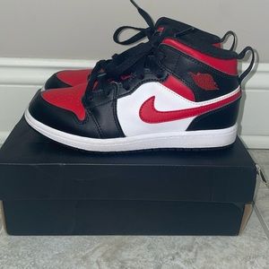 Jordan 1 Mid (PS)